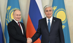 Тоқаев Путинді туған күнімен құттықтады