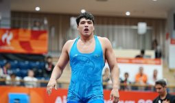 Балуан Едіге Қасымбек әлем чемпионатын жеңіспен бастады
