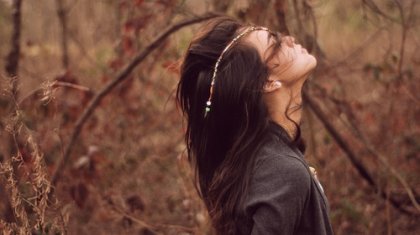 8 жас кіші баланың қойнына қалай жатам?: Күйеуі қайтыс болған келіншек әменгерліктен құтылар жолды сұрады?