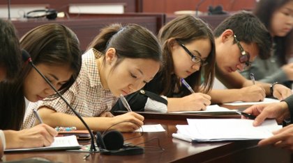 2019 жылдан бастап студенттер университетті 4 жыл оқымайды