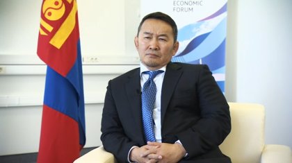 Моңғолия президенті аштық жариялайтынын мәлімдеді