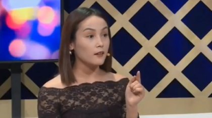 «Опық жеп қалма»: Қалталы жігітке тұрмысқа шыққысы келетін бойжеткен жұрттың ашуына тиді (ВИДЕО)