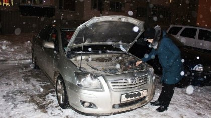 Қатты аязда қатып қалған көлікті қалай оталдыруға болады?