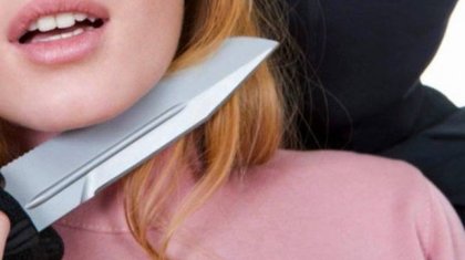 Жительницу Атырау в день всех влюбленных ограбили четверо мужчин