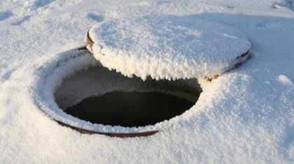 «Огромной болезнью» назвал аким Астаны открытые колодцы в столице