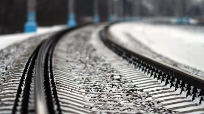 Поезд столкнулся с грузовиком в Павлодарской области