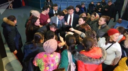 Многодетные астанчане штурмовали центр занятости из-за обещанного президентом повышенного пособия