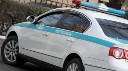 Алматыда рөлге ие бола алмаған жүргізуші полиция экопостына соғылды