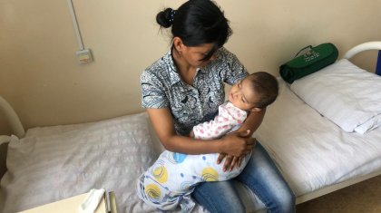 Шымкентте қараусыз қалған сәби улы сұйықтық ішіп қойған