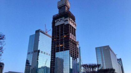 Әбу-Даби плаза жұмысшылары еңбекақысын өсіруді талап етті (ВИДЕО)