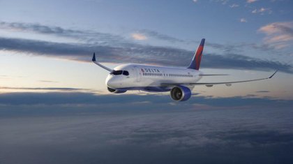 Әуеде ұшақтың қозғалтқышы сынып кеткен (ВИДЕО)