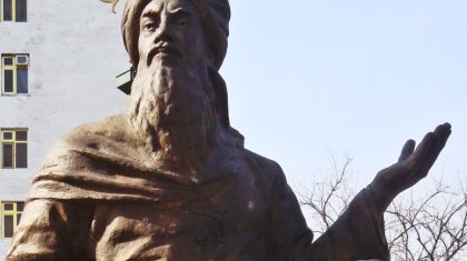 «Қожалар үйлену мәселесін де реттеп отырған»: ақсүйек тобына енгендер туралы не білеміз?