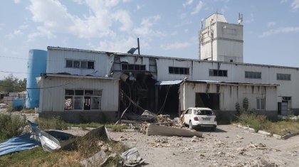 Бір адамның мәйіті табылған: Алматы облысына қарасты ауылдағы цехте жарылыс болды (ФОТО)
