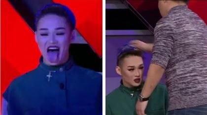 «Ұрмақ түгілі, өлтіру керек»: гей жігітті эфир барысында соққыға жықты (ВИДЕО)