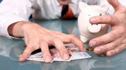 Сараңдығы сонша, көгерген нан жегізеді