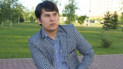 «Молю Бога! Процветай!»: атышулы одашы Балтабек Нұрғалиев Ресейге ән арнады (ВИДЕО)