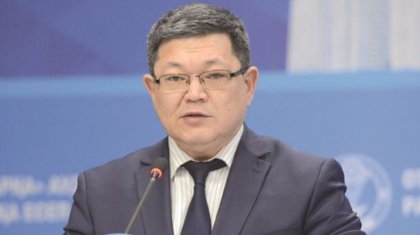 «Ұят нәрсе екен»: комитет төрағасы Арман Тұрлыбек ресейлік блогердің жазбасын өз атынан жариялаған