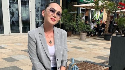 «Құдай біреу ғана...»: Алагөзова әшекейлеріндегі крест белгісінің қазаққа жат емес екенін айтты (ФОТО)