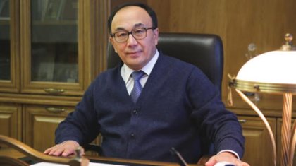 «Мемлекеттік комиссия жұмысына құпия құжаттарға қол жеткізу үшін кәсіби мамандар тартылғаны жөн» - Ерлан Сыдықов
