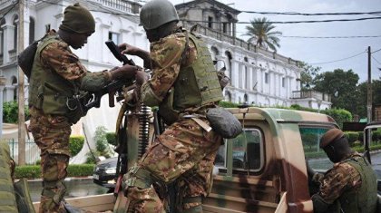 Көтерілісшілер ел президенті мен бірнеше министрді қамауға алды (ВИДЕО)