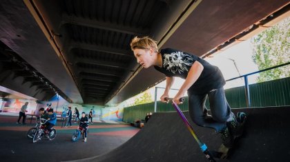 Университет маңынан көпірасты алаң ашылды