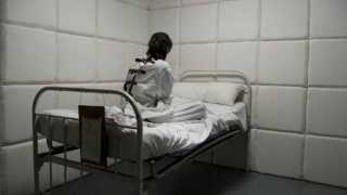 Павлодарда қабылдауға келген әйелді психикалық ауруханаға жібермек болған шенеунік қызметінен босатылды
