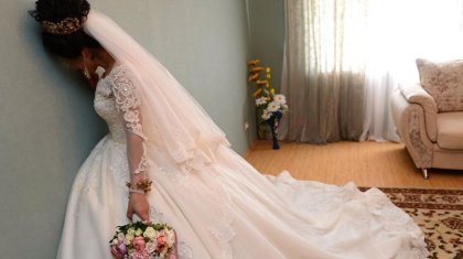 «Шалға тимеңіз»: 17 жастағы қыз 70 жастағы қарияға тұрмысқа шықпақ болған