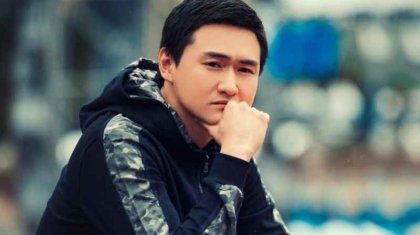 «Адамдарды пайдаланып кеттік»: Төреғали Төреәлі терең ойға жетелейтін жазба жариялады