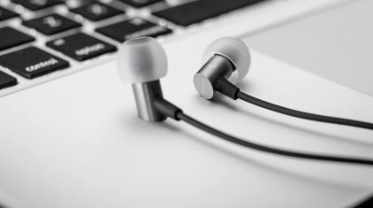 Ғалымдар ағзадағы алкоголь мөлшерін анықтайтын құлаққап ойлап тапты