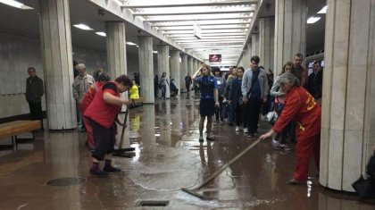 Мәскеуде нөсер жауыннан соң көшелер мен метро станциясын су басты