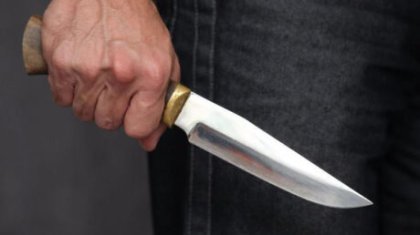 Ақтөбеде зейнеткер кісі әйелін пышақтап тастаған