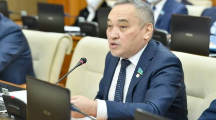 «Күн сайын 164 отбасы ажырасады»: Дархан Мыңбай дабыл қақты