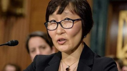 «Мен коммунист емеспін»: Дүкен тонады деп айыпталған Сәуле Омарова АҚШ сенаты алдында ақталды