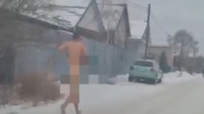 Петропавлда көшеде тыр жалаңаш жүгірген ер адам 10 күнге қамалды (ВИДЕО)