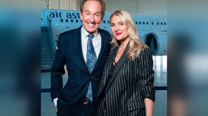 «Эйр Астана» басшысының әйелі блогер Денис Кривошеевті жала жапты деп айыптады