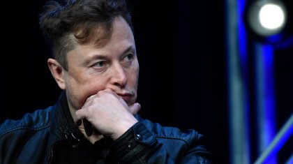 «Twitter-ге құмарлық»: Илон Маск жалғыз түнде   70 миллиард долларынан айырылды