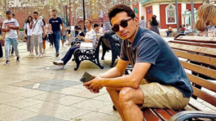 Әнші Ғазизхан Шекербеков «Еркекпін мен» әнінің қалай жазылғанын айтты (ВИДЕО)