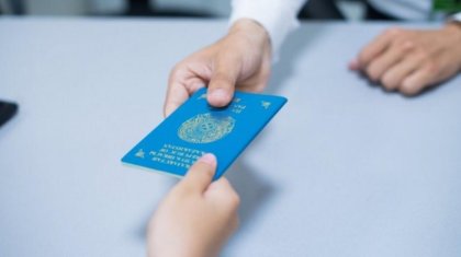 «Қазақ тілі мен Конституцияны білуі тиіс»: Қазақстан азаматтығын алу талаптары қиындайтын болды