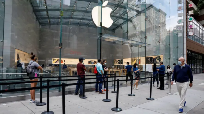 «Адамдарды аңдиды»: Apple сот алдында жауап береді