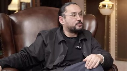 «Әкемді жек көріп өстім»: Әнші Жеңісхан өз өкінішін бөлісті