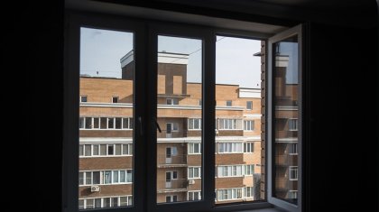 Қызылордада үш жасар сәби төртінші қабаттан құлап кетті
