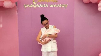«Баяша» дейді»: Әже болғысы келмейтінін айтқан Баян Алагөзова сынның астында қалды