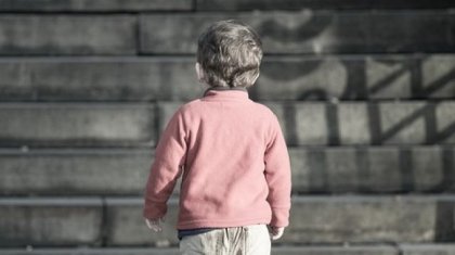 Алматыда 6 жасар бала үйдің шатырынан құлап мерт болды