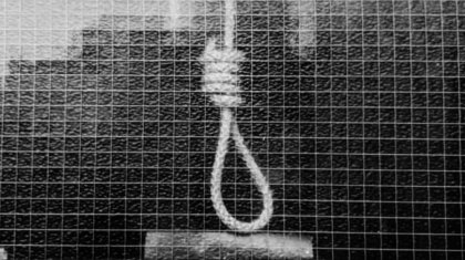 Шымкентте мектеп алдындағы турникке 20 жастағы жігіт асылып қалды