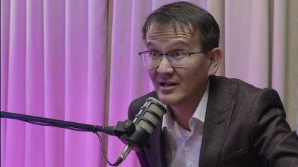 «Мемлекетте жемқорлық тоқтамаса, мектепте ақша жинау тоқтамайды» – Аятжан Ахметжан (ВИДЕО)