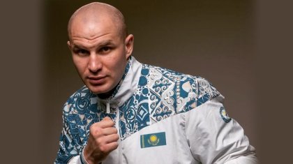 Кәсіпқой боксшы Иван Дычко жаттығуға оралды