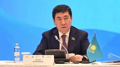Қошанов: Қос билік жоқ, Назарбаев мемлекеттік істерге араласпайды