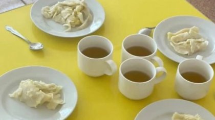 Тұшпара орнына езілген қамыр: Қостанайда ата-аналар мектеп асханасындағы тамаққа шағымданды