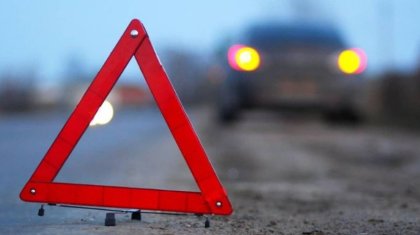 Шымкентте автобус пен жеңіл көлік соқтығысты
