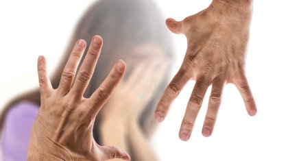 Әкесінен жүкті болған оқушы дағдарыс орталығына орналастырылды (ВИДЕО)